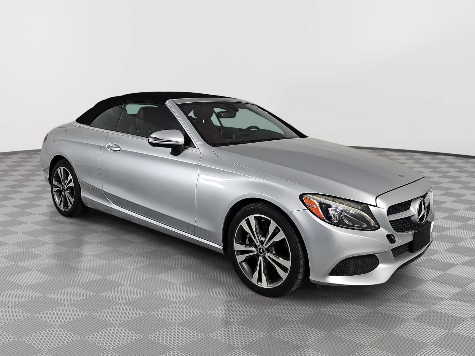 Used 2017 Mercedes-Benz C 300 4MATIC Cabriolet image 2