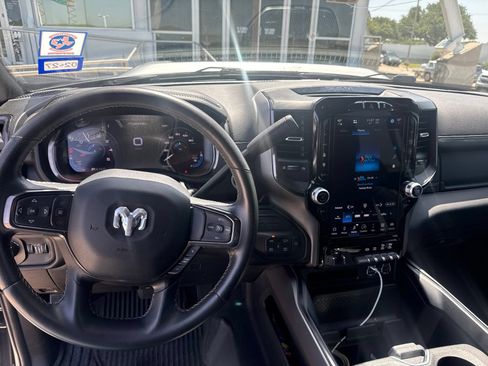 Used 2024 RAM 2500 Rebel AWD/4WD image 27