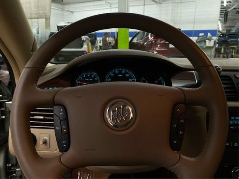 Used 2006 Buick Lucerne CXL w/ Driver Confidence Package FWD image 21