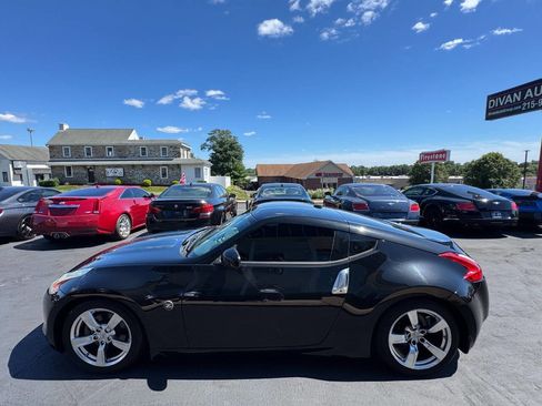 Used 2009 Nissan 370Z Touring image 5