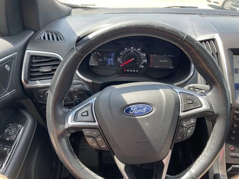 Used 2019 Ford Edge ST w/ Cold Weather Package AWD/4WD image 30