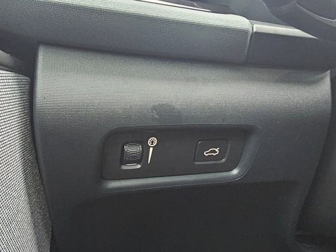 Used 2021 Polestar Polestar 2 image 37