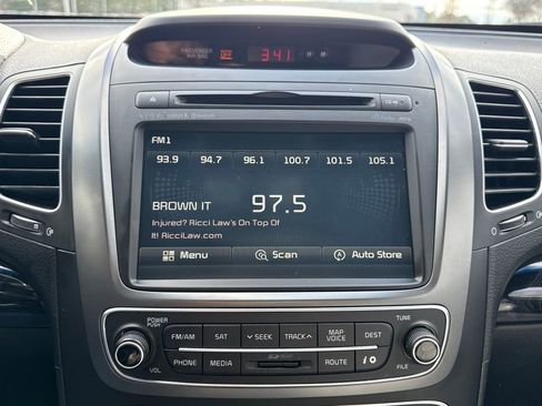 Used 2014 Kia Sorento SX w/ 3rd Row Package image 23