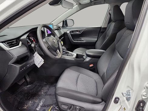 Used 2025 Toyota RAV4 XLE w/ Weather Package AWD/4WD image 14