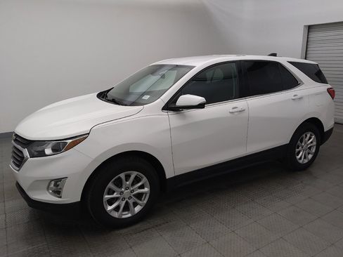 Used 2019 Chevrolet Equinox LT FWD image 2