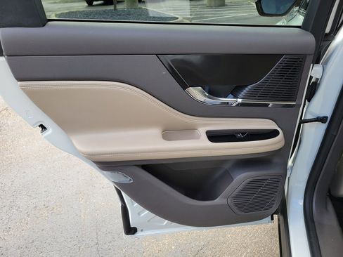 Certified 2022 Lincoln Corsair AWD w/ Equipment Group 101A image 31