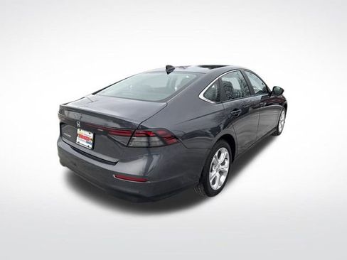 Certified 2025 Honda Accord LX image 5