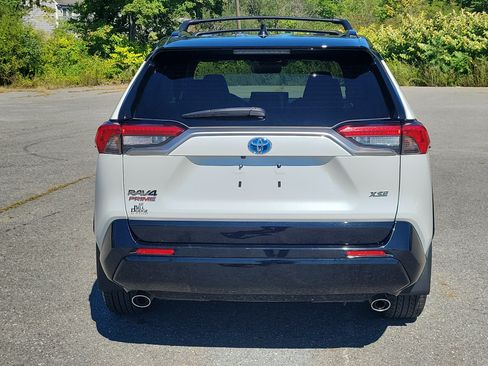 Used 2024 Toyota RAV4 XSE w/ Weather Package AWD/4WD image 6