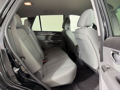 Used 2011 Hyundai Santa Fe GLS AWD/4WD image 15