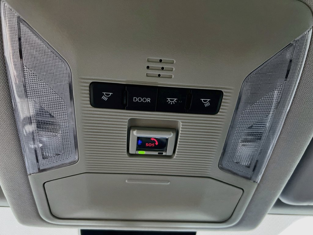 Used 2025 Toyota RAV4 LE FWD image 18