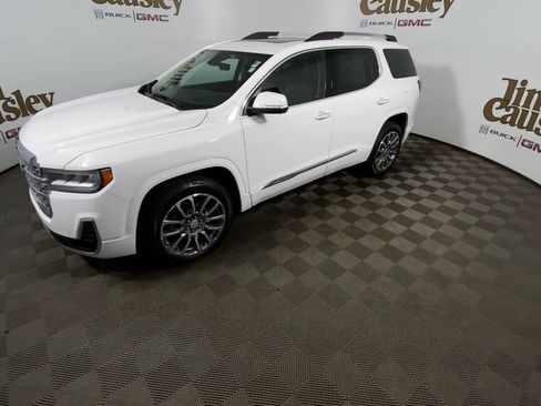 Used 2023 GMC Acadia Denali w/ Denali Ultimate Package image 4