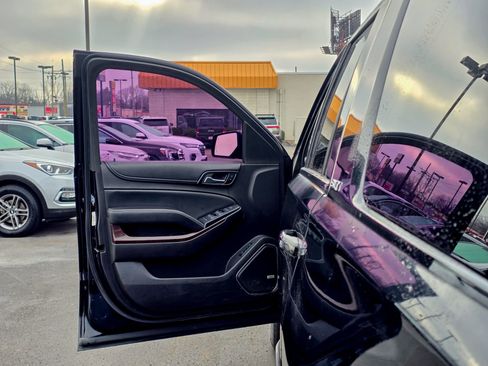 Used 2015 GMC Yukon SLT image 9