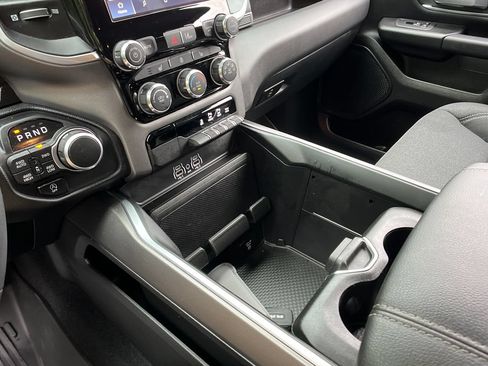 Used 2025 RAM 1500 Big Horn AWD/4WD image 19