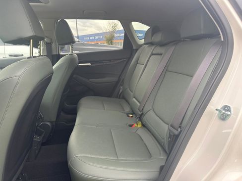 Used 2024 Kia Seltos SX w/ SX Sunroof Package AWD/4WD image 7