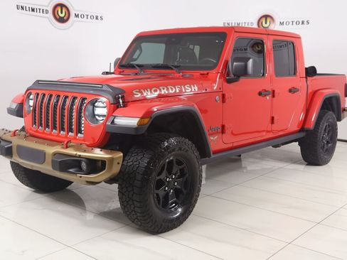 Used 2020 Jeep Gladiator Rubicon AWD/4WD image 5