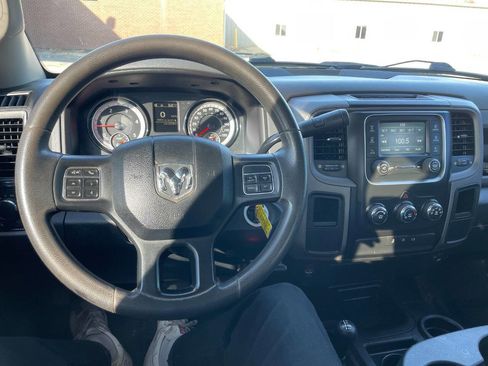 Used 2018 RAM 3500 Tradesman w/ Chrome Appearance Group image 33