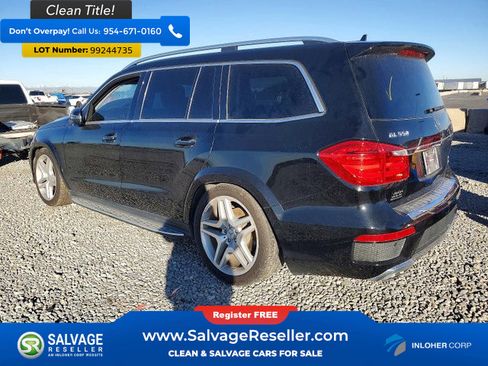 Used 2015 Mercedes-Benz GL 550 4MATIC image 3