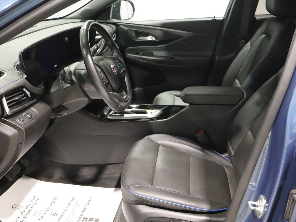 Used 2024 Buick Envista Sport Touring w/ Convenience I Package FWD image 10