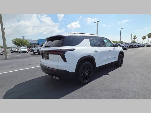New 2026 Chevrolet Traverse LT w/ Midnight/Sport Edition FWD image 19
