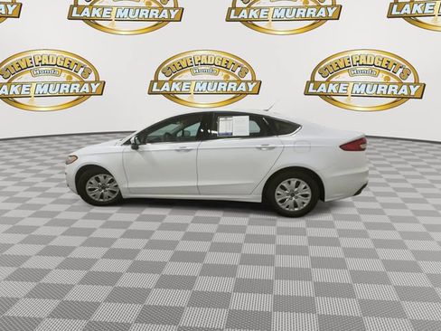Used 2019 Ford Fusion S FWD image 8