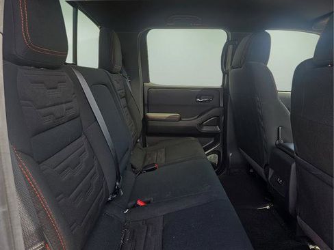 Used 2024 Nissan Frontier Pro-X image 14