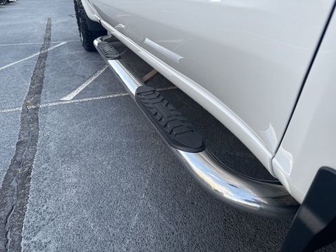 Used 2023 Chevrolet Silverado 1500 LT image 14