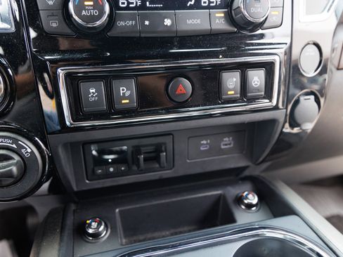 Used 2023 Nissan Titan Platinum Reserve w/ Moonroof Package image 31