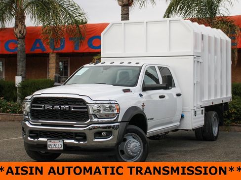 Used 2022 RAM 5500 Tradesman w/ Chrome Appearance Group image 4