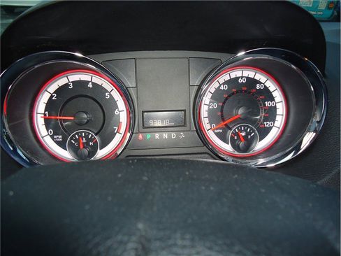 Used 2019 Dodge Grand Caravan SXT image 30