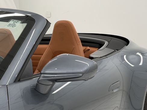 New 2026 Porsche 911 Carrera image 22