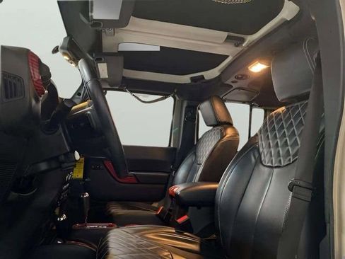 Used 2018 Jeep Wrangler Unlimited Sport S image 43