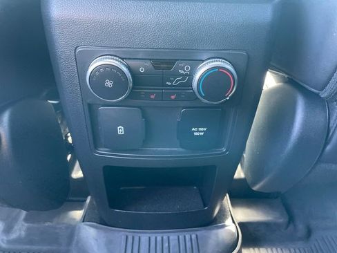 Used 2021 Ford Explorer Platinum w/ Equipment Group 601A AWD/4WD image 33