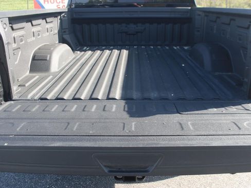 Used 2025 Chevrolet Silverado 2500 High Country w/ Technology Package AWD/4WD image 12