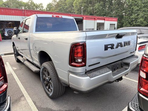 Used 2026 RAM 2500 Big Horn AWD/4WD image 6