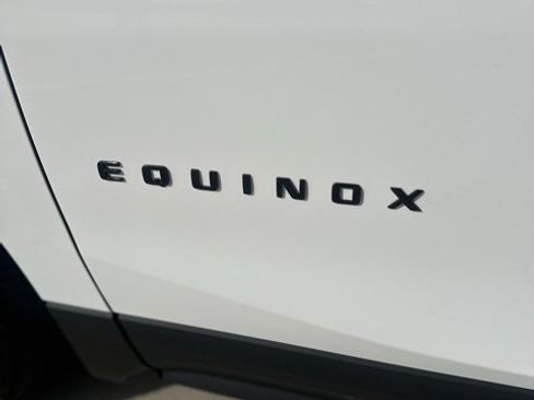 Used 2023 Chevrolet Equinox LS w/ LS Convenience Package image 8