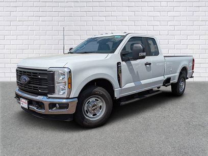 New 2026 Ford F250 XL w/ XL Chrome Package