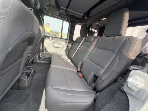 Certified 2022 Jeep Wrangler Unlimited Sport image 15