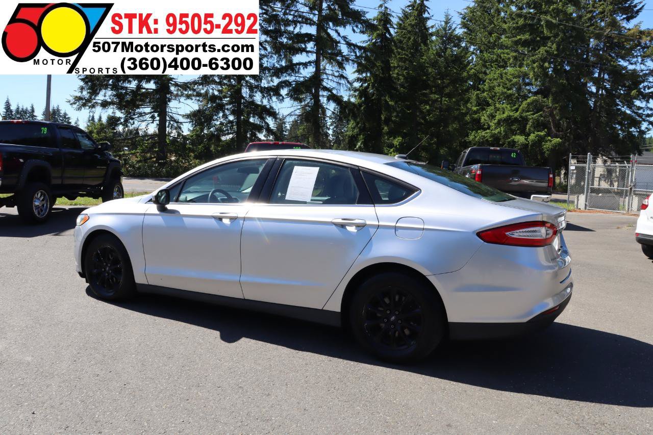 Used 2015 Ford Fusion S FWD image 5