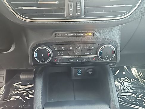 Used 2022 Ford Escape SE w/ Convenience Package AWD/4WD image 17