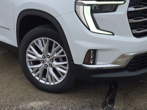 New 2026 GMC Acadia Elevation w/ Elevation Premium Package FWD image 3