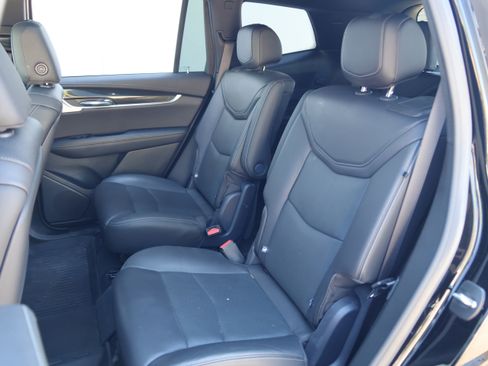 Used 2020 Cadillac XT6 Sport image 36