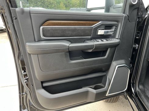 New 2024 RAM 5500 Laramie image 11