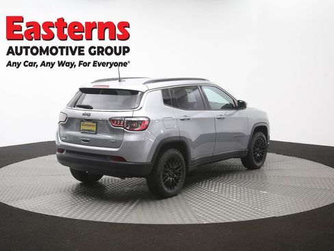 Used 2022 Jeep Compass Latitude AWD/4WD image 39