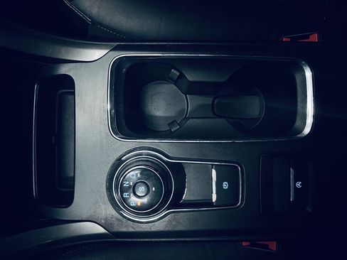 Used 2018 Ford Fusion SE w/ Fusion SE Technology Package FWD image 32