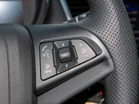 Used 2020 Chevrolet Trax LS image 28