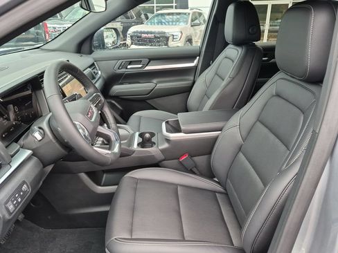 New 2027 GMC Terrain Elevation w/ Elevation Premium Package AWD/4WD image 12