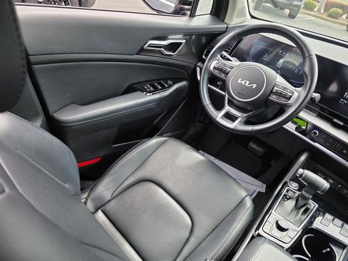 Used 2025 Kia Sportage EX AWD/4WD image 27