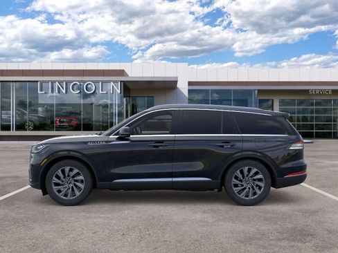 New 2026 Lincoln Aviator AWD image 3