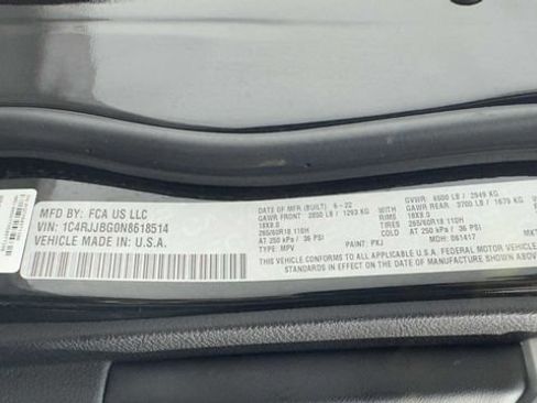 Used 2022 Jeep Grand Cherokee L Limited RWD image 37