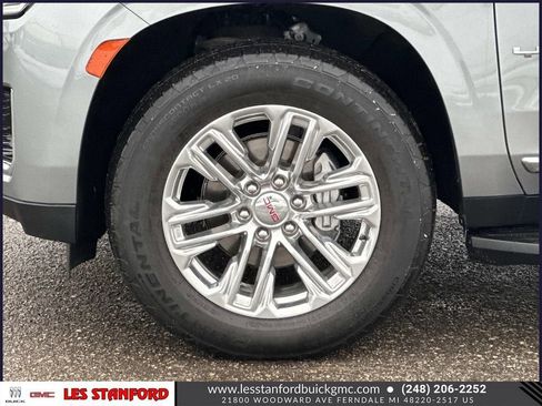 Used 2024 GMC Yukon XL SLT w/ SLT Premium Package image 10